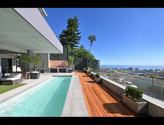 4 BEDROOM FREEHOLD TO LET IN GREEN POINT